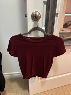 Brandy Melville Women's Burgundy Short Sleeve Crewneck Top